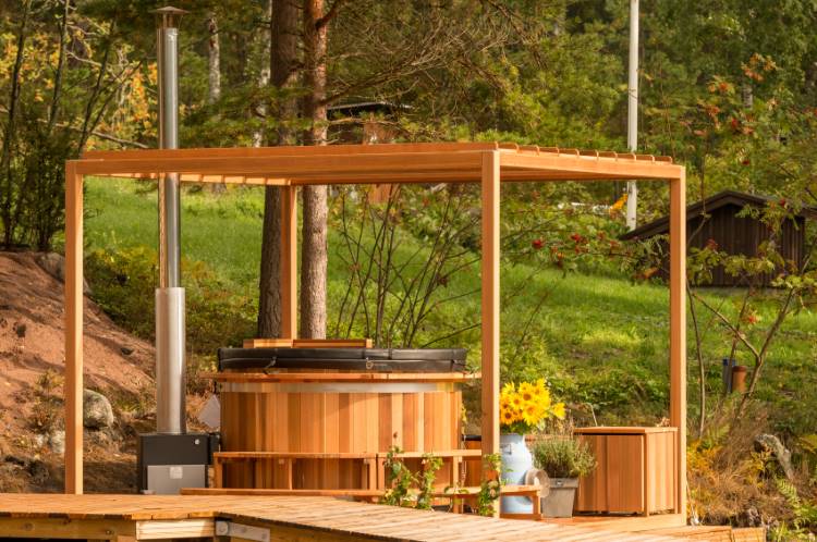 Kiramin tuotteet ovat Suomessa valmistettua laatutyötä, ja käytämme vain parhaita materiaaleja. | Kirami