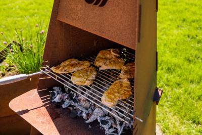 Outstanding by Kirami Freedom 