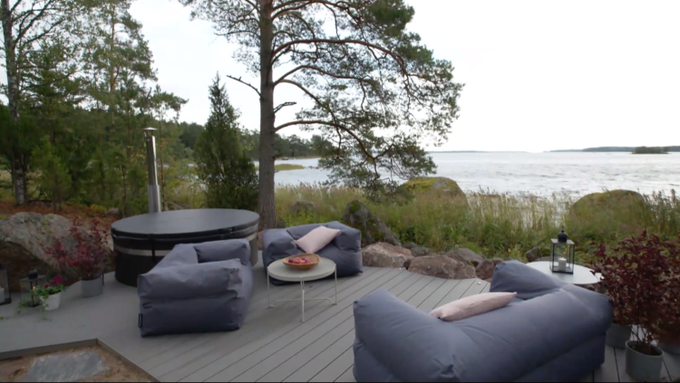 Huvila & Huussi | Forsellin mökille tuli Kiramin Family L -palju | Kirami