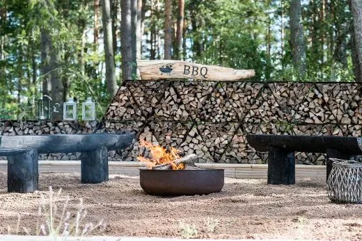 Roasty Boss pata tulisijaksi ja grilliksi.