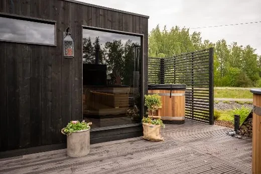 &quot;Kirami FinVision® -pukukoppi S Misty yhdistettynä Misty-saunaan