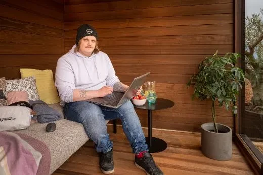 Kirami FinVision® -lounge M Misty - kesäkonttori!