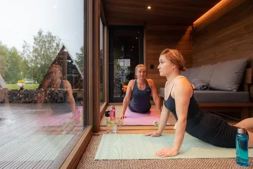 Nautinnollisia lepohetkiä Kirami FinVision® -lounge XL:ssä .