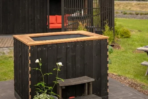 Altaan paneelimateriaali on kierrätettävää ja ympäristöystävällistä.